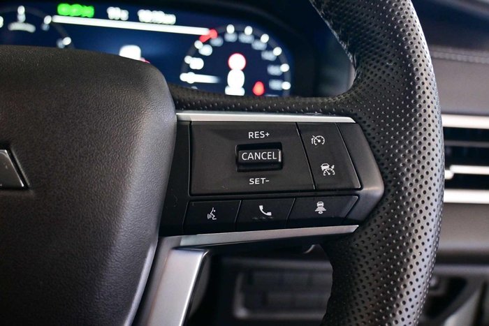 2025 Mitsubishi Outlander LS