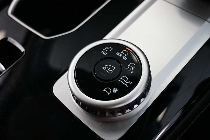 2025 Mitsubishi Outlander LS