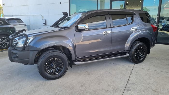 2017 Isuzu MU-X LS-U