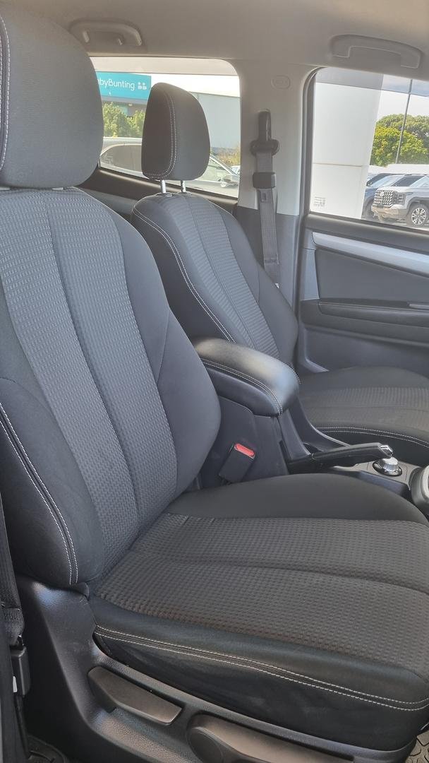 2017 Isuzu MU-X LS-U