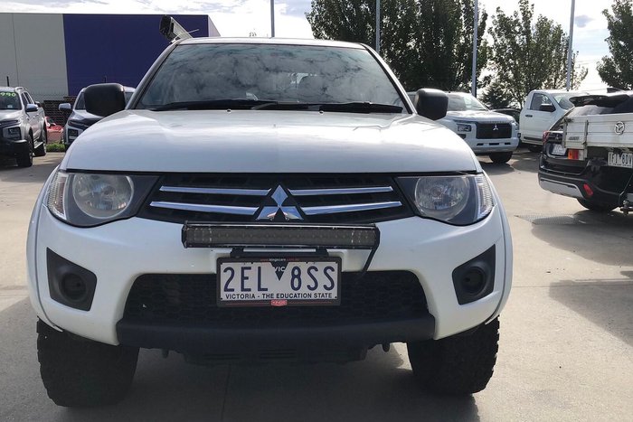 2014 Mitsubishi Triton GLX