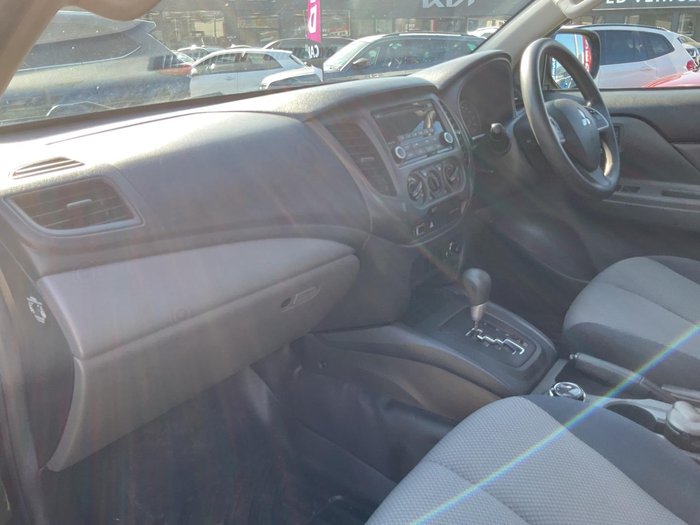 2016 Mitsubishi Triton GLX