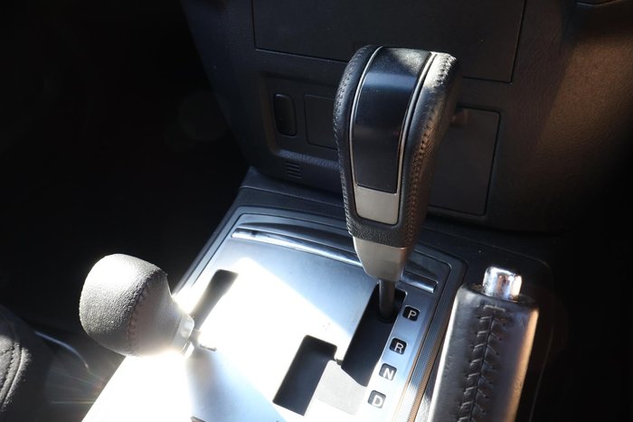 2011 Mitsubishi Pajero GLS