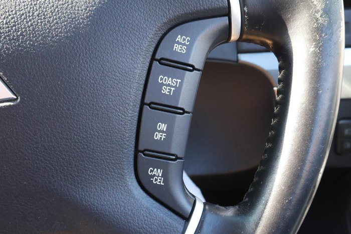 2011 Mitsubishi Pajero GLS