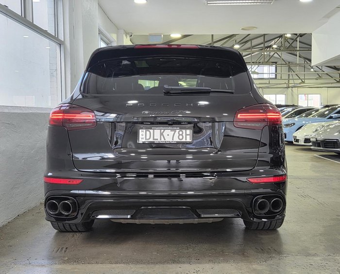 2016 Porsche Cayenne GTS