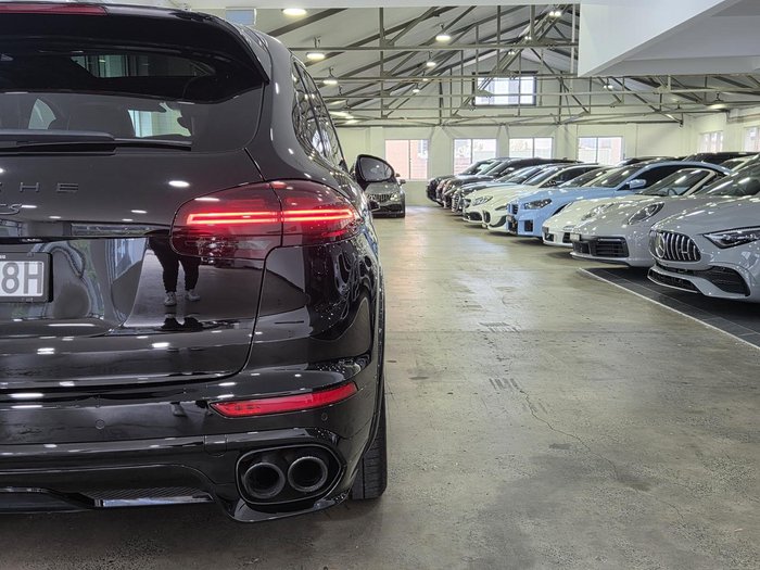 2016 Porsche Cayenne GTS