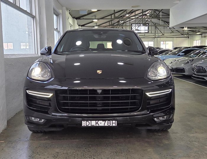2016 Porsche Cayenne GTS