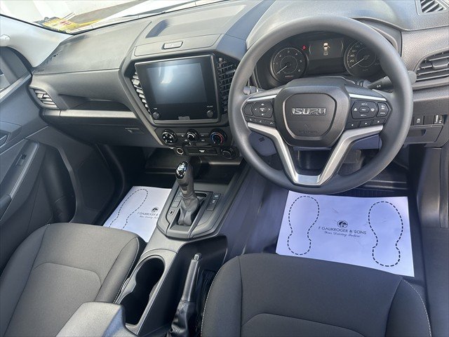 2025 ISUZU D-MAX SX