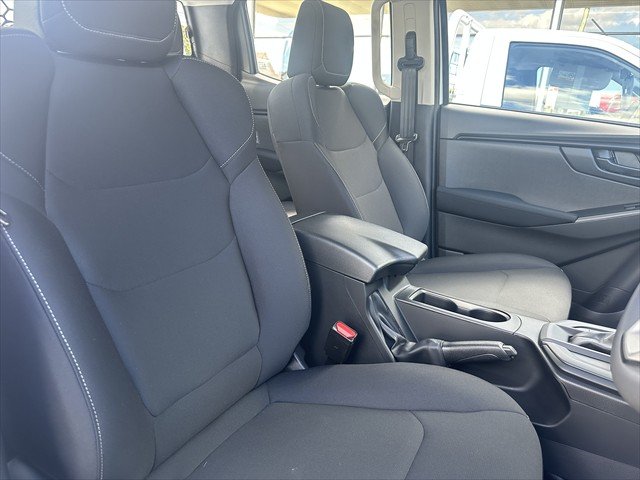 2025 ISUZU D-MAX SX