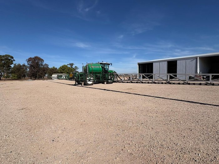 2019 Goldacres Super Cruiser G8 Sp Sprayer