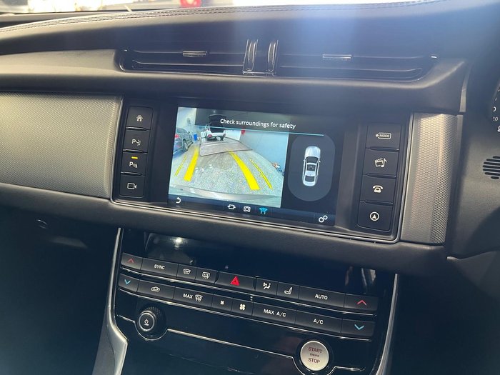 2016 Jaguar XF 25t Portfolio