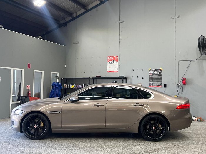 2016 Jaguar XF 25t Portfolio