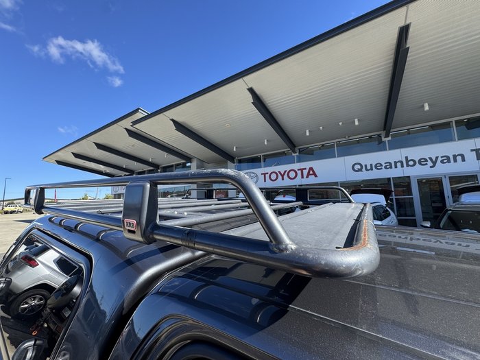 2020 Toyota Hilux SR5