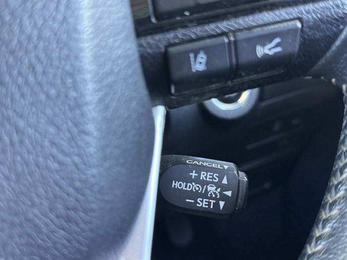 2020 Toyota Hilux SR5