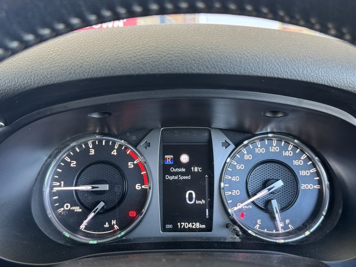 2020 Toyota Hilux SR5