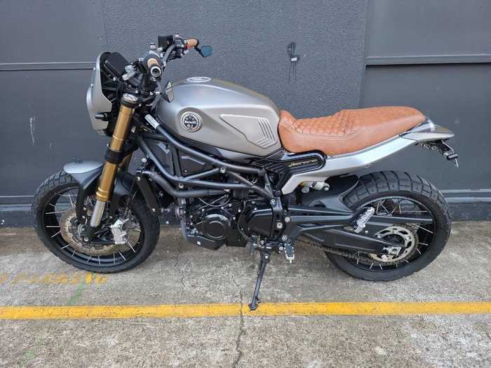 2023 Benelli LEONCINO 800 TRAIL GREY