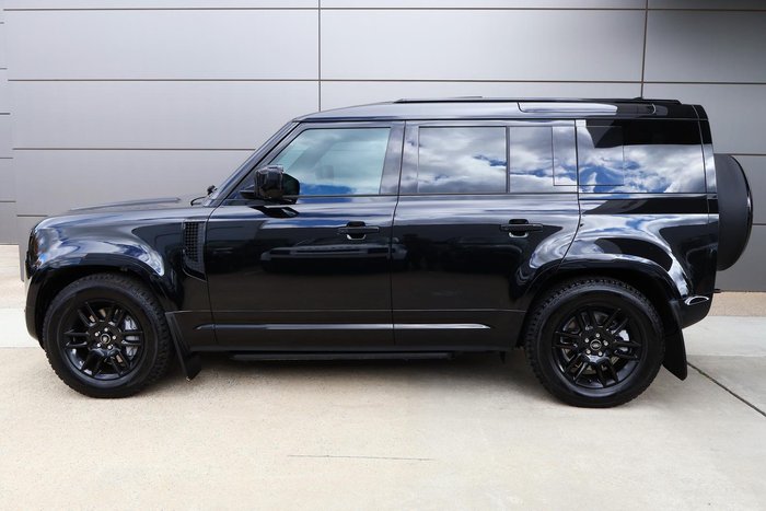 2025 Land Rover Defender 110 D350 X-Dynamic SE