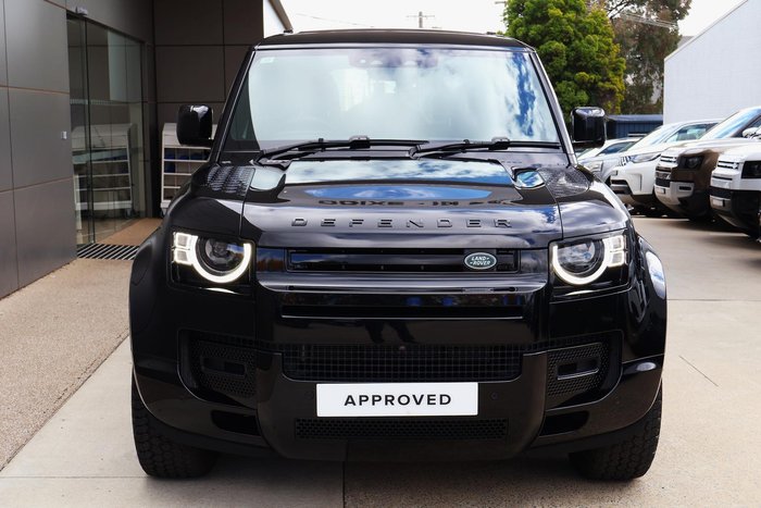 2025 Land Rover Defender 110 D350 X-Dynamic SE