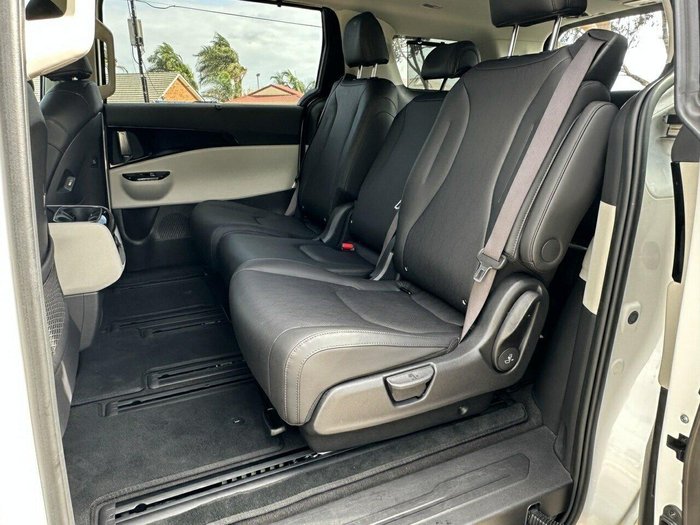 2023 Kia Carnival Special Edition