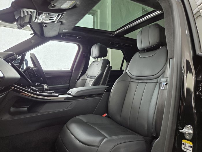 2023 Land Rover Range Rover Sport P530 First Edition