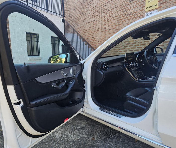 2014 Mercedes-Benz C-Class C200 W205 Polar White