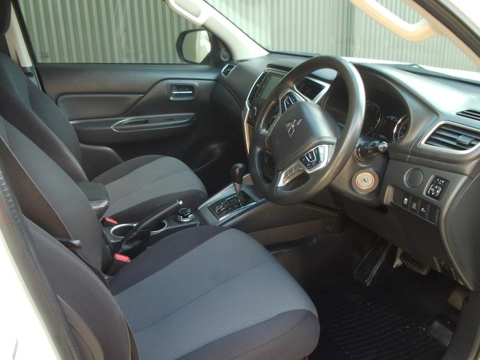 2022 Mitsubishi Triton GLX+