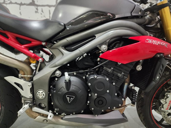2017 Triumph Speed Triple R Speed Triple