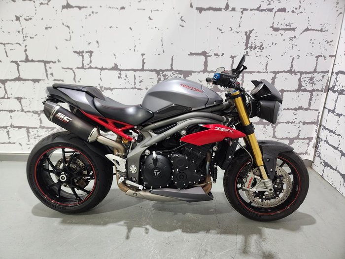 2017 Triumph Speed Triple R Speed Triple