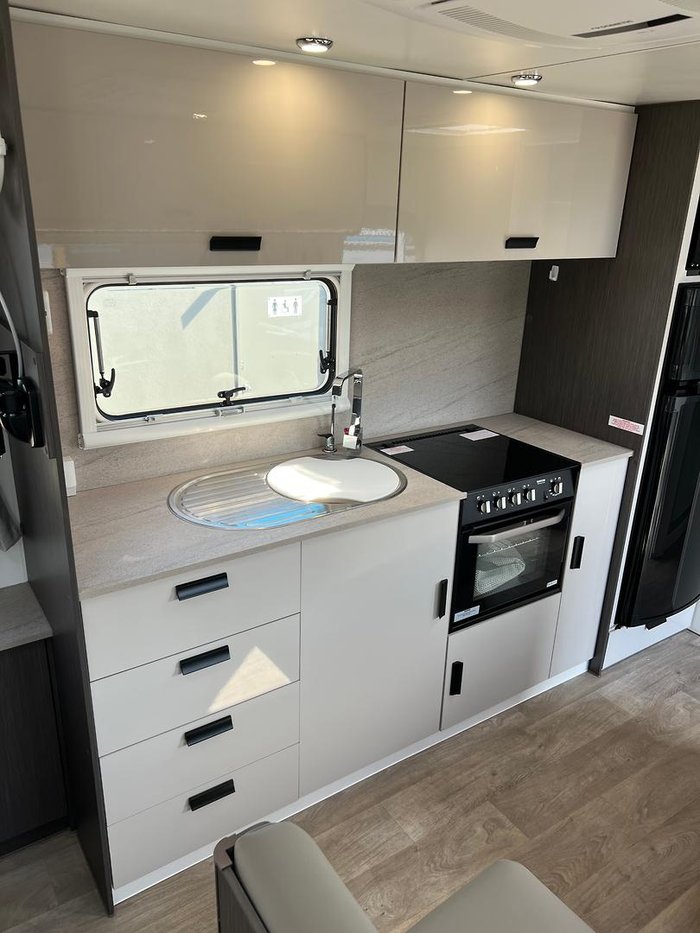 2022 Jayco Journey Outback 19.61-2