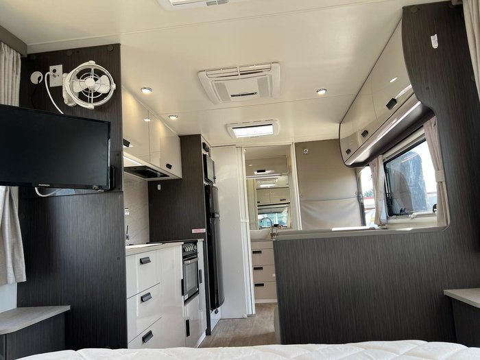 2022 Jayco Journey Outback 19.61-2