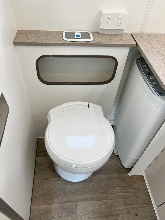 2022 Jayco Journey Outback 19.61-2