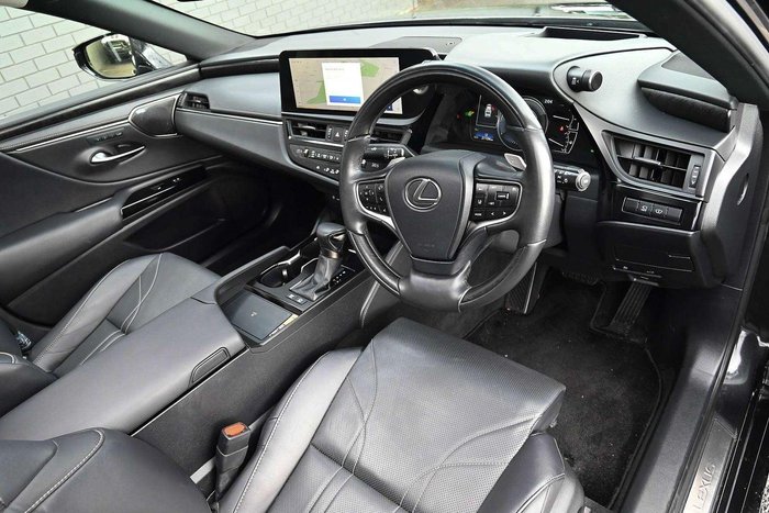 2023 Lexus ES 300h Sports Luxury