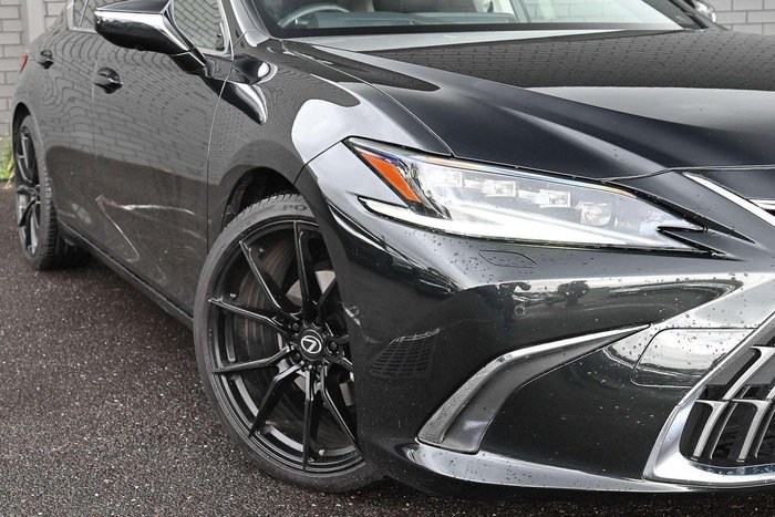 2023 Lexus ES 300h Sports Luxury