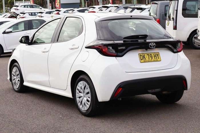 2024 Toyota Yaris Ascent Sport