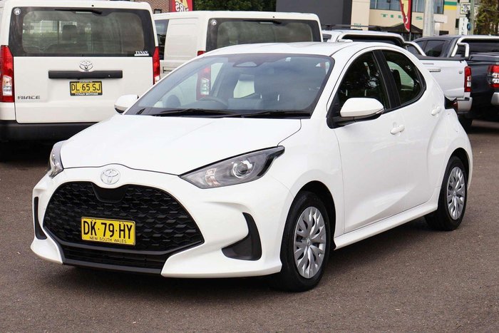 2024 Toyota Yaris Ascent Sport