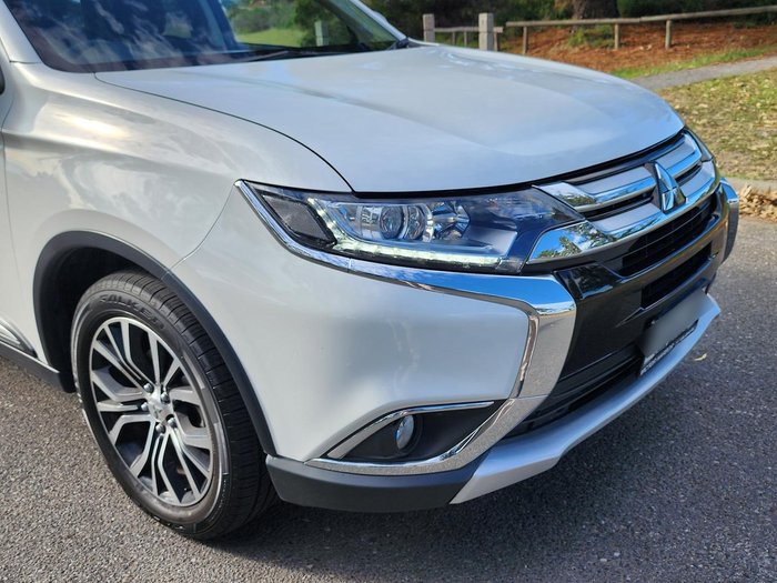 2016 Mitsubishi Outlander LS