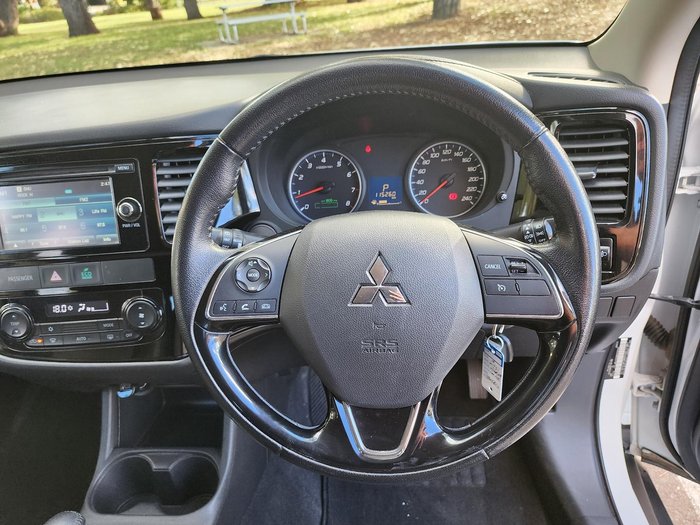 2016 Mitsubishi Outlander LS