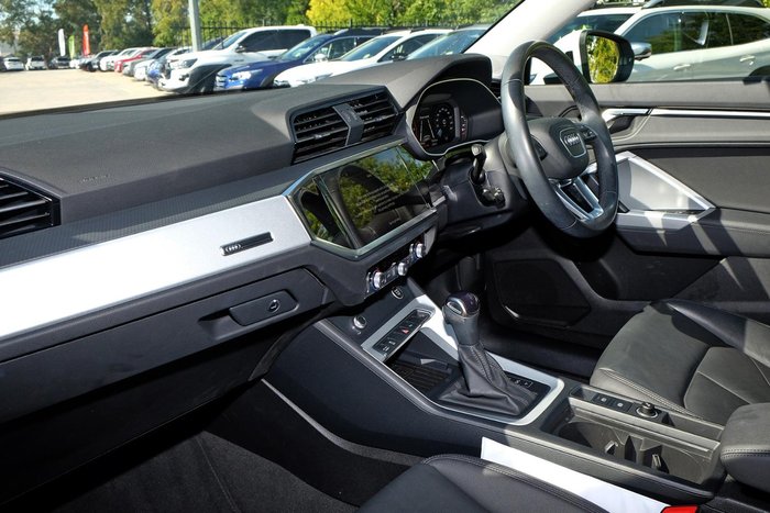 2022 Audi Q3 35 TFSI S line