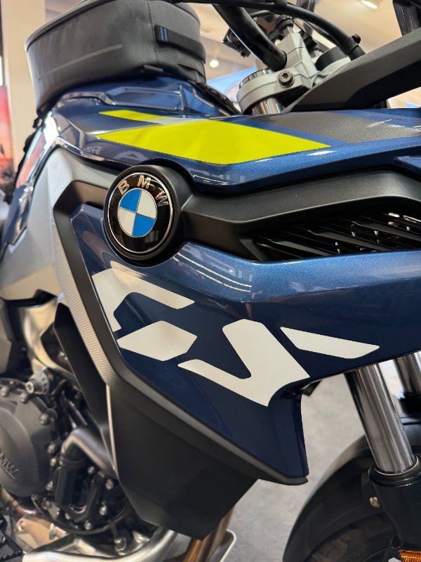 2026 BMW Motorrad F 800 GS SPORT GRAVITY BLUE METALLIC
