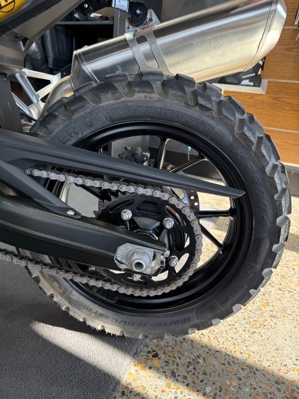 2026 BMW Motorrad F 800 GS SPORT GRAVITY BLUE METALLIC