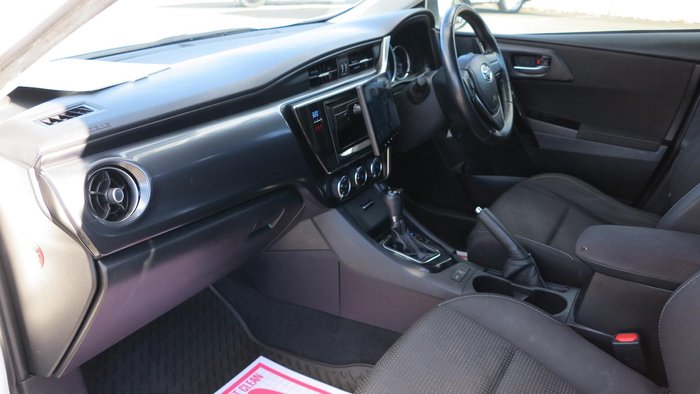 2018 Toyota Corolla Ascent Sport ZRE182R Crystal Pearl