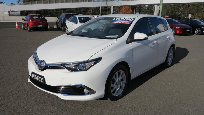 2018 Toyota Corolla Ascent Sport ZRE182R Crystal Pearl