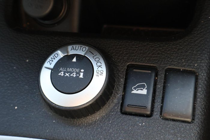 2013 Nissan X-TRAIL ST