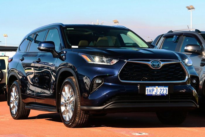 2022 Toyota Kluger Grande