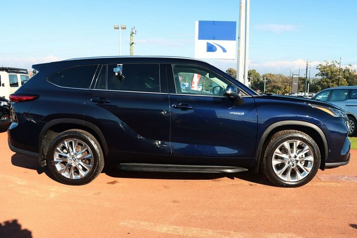 2022 Toyota Kluger Grande
