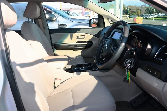 2019 Kia Carnival S