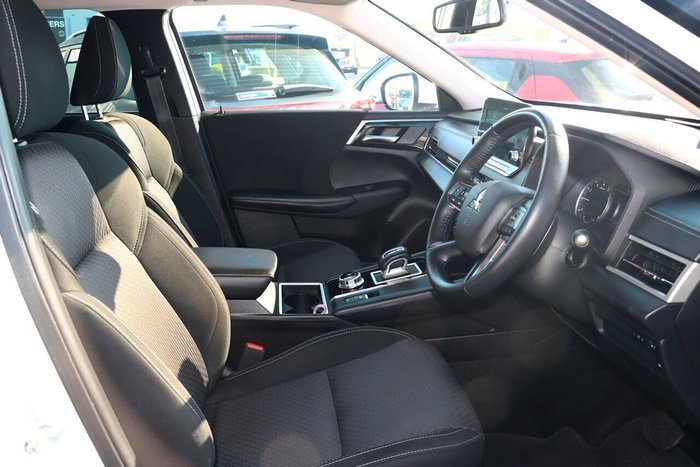 2022 Mitsubishi Outlander LS