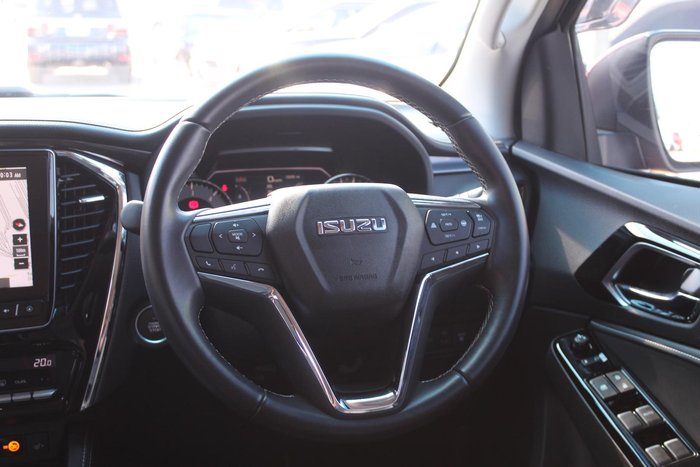 2023 Isuzu MU-X LS-T