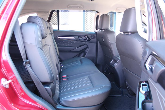 2023 Isuzu MU-X LS-T