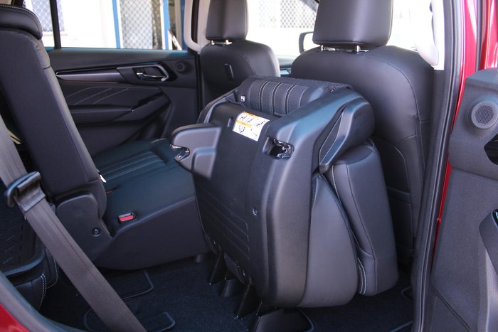 2023 Isuzu MU-X LS-T